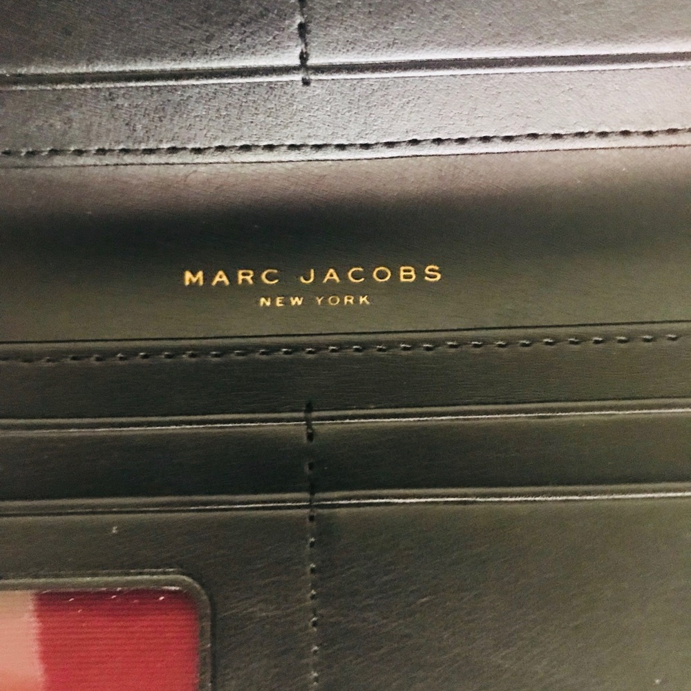 Marc Jacobs wallet - Picture 3 of 4